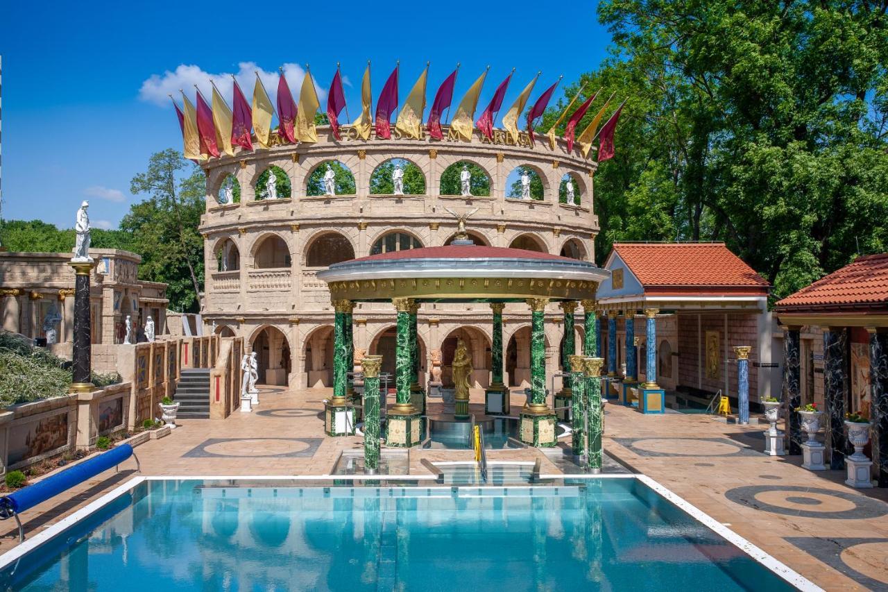 Palac Saturna Czeladź Dış mekan fotoğraf