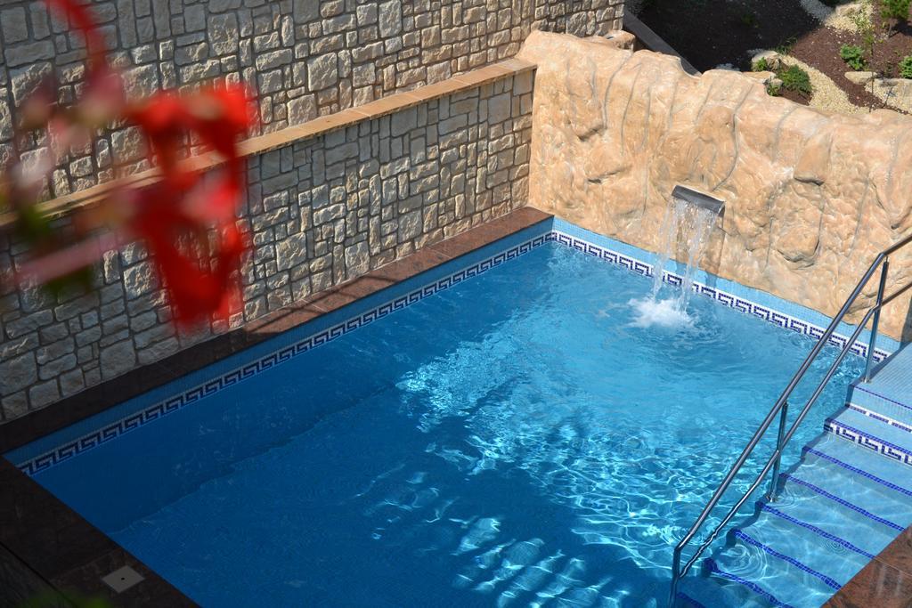 Palac Saturna Czeladź Dış mekan fotoğraf