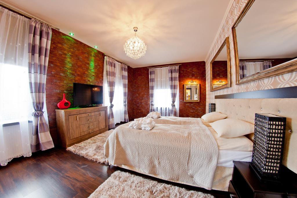 Palac Saturna Czeladź Oda fotoğraf