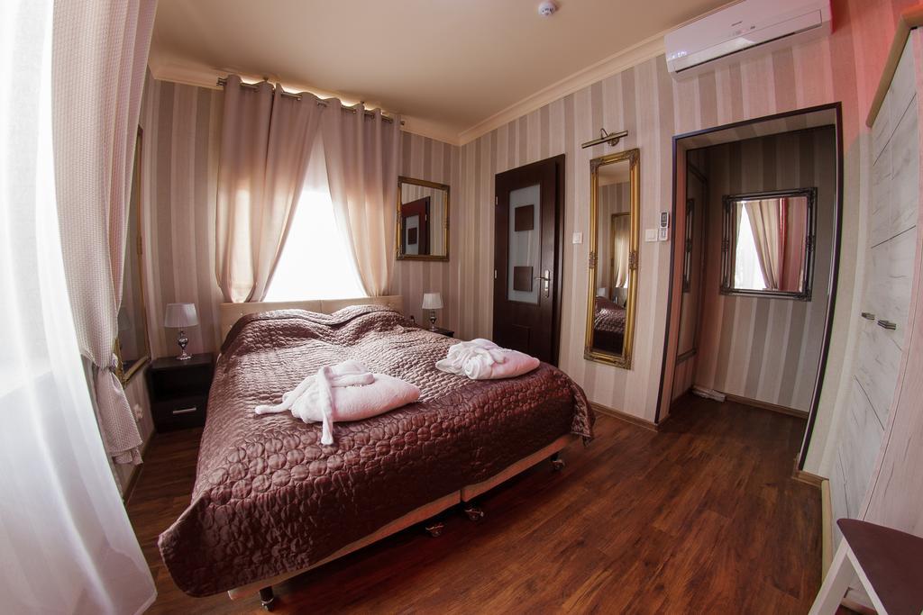 Palac Saturna Czeladź Oda fotoğraf