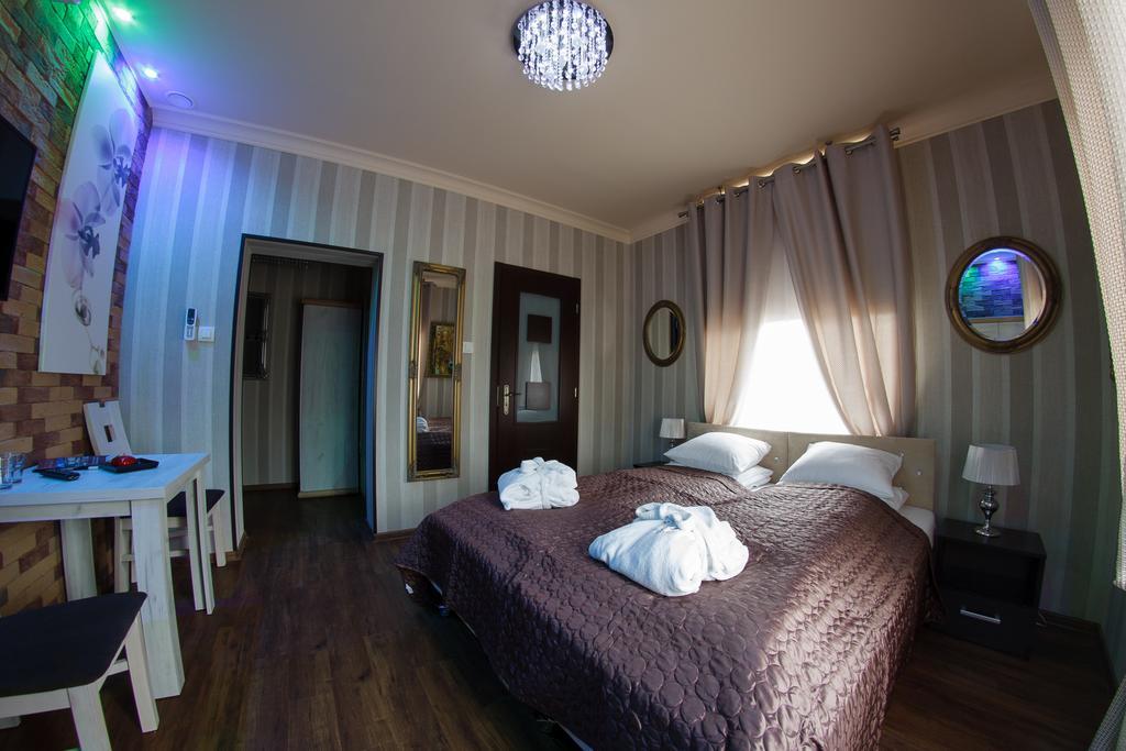 Palac Saturna Czeladź Oda fotoğraf