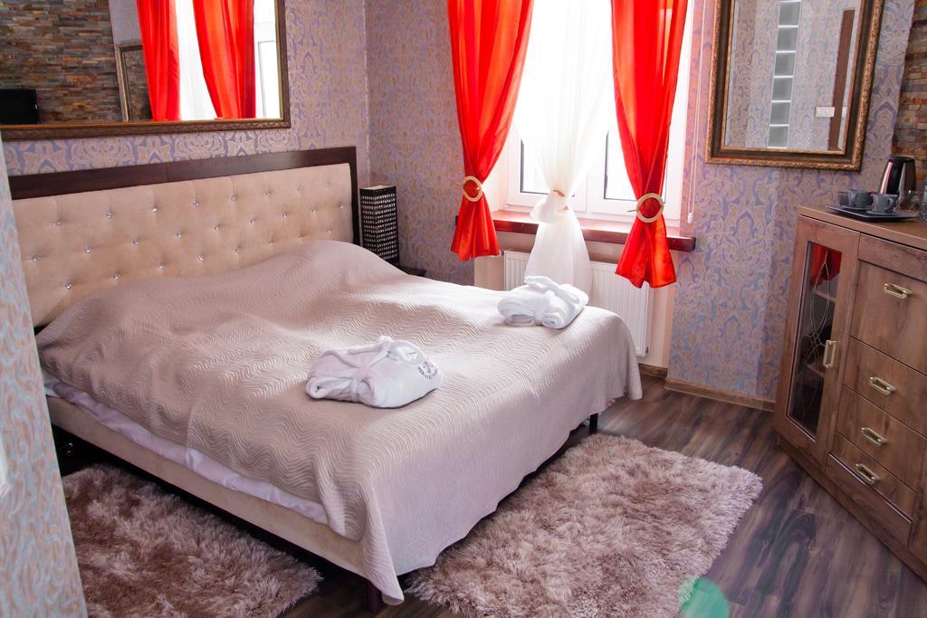 Palac Saturna Czeladź Dış mekan fotoğraf